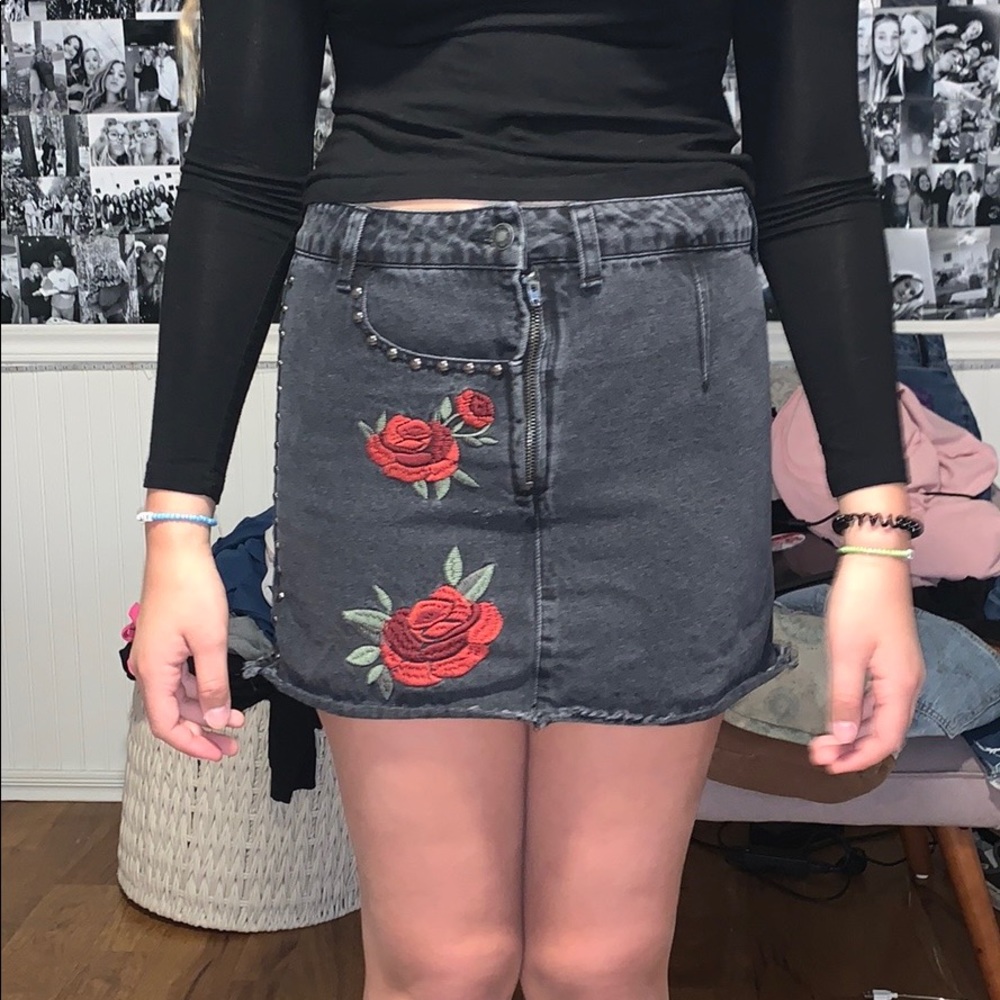 Black skirt